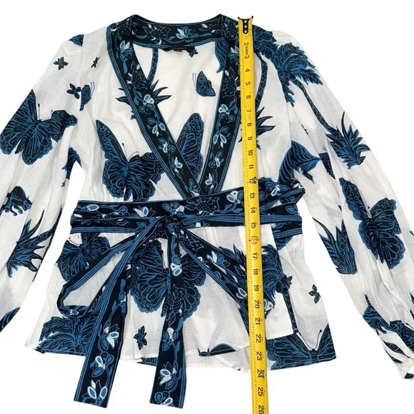 GORGEOUS banana republic balloon sleeve butterfly print top size Small - Picture 4 of 6